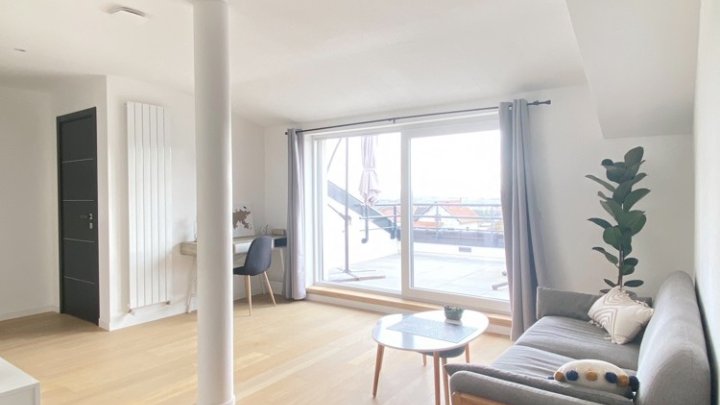 Luxuriös saniertes freistehendes Familiendomizil auf großem Grundstück in Spicheren