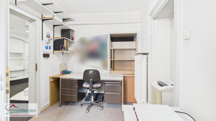 MERZIG: GUTER ZUSTAND! WOHN/- UND GESCHÄFTSHAUS MIT 430 M² WOHN-/ NUTZFLÄCHE