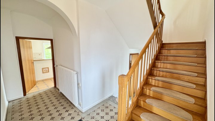 Wohnen mit Weitblick  - Kernsanierte Altbauvilla mit Charme in Merzig - Hilbringen