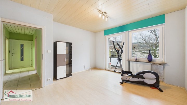 MERZIG: STADTNAHE DUPLEX-WOHNUNG MIT GARTEN UND 3 SCHLAFZIMMERN!