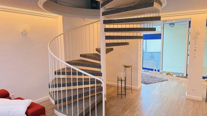 Moderne Gewerbefläche mit Galerie, Wintergarten & Top-Ausstattung im Zentrum von St. Ingbert