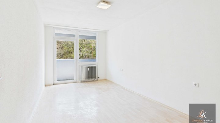 Gepflegte 2-Zimmer-Wohnung mit Balkon in Homburg nähe Uni-Klinik