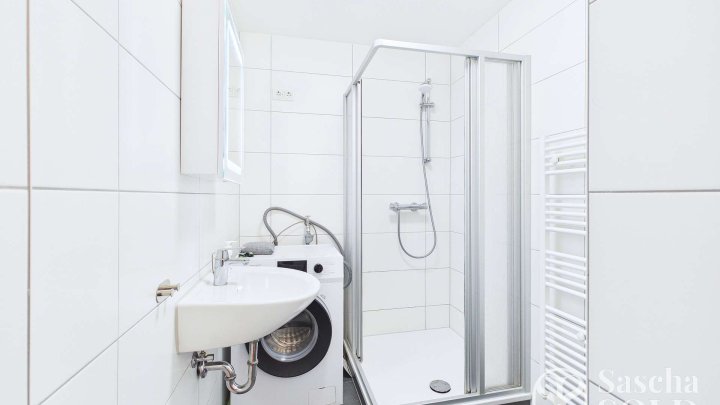 Zentrales Reihenmittelhaus mit zwei Wohneinheiten in St. Ingbert für Eigennutzer und Kapitalanleger