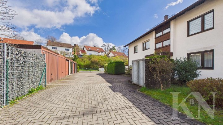 Moderne Maisonettewohnung mit Balkon & Loggia in ruhiger Lage von Friedrichsthal