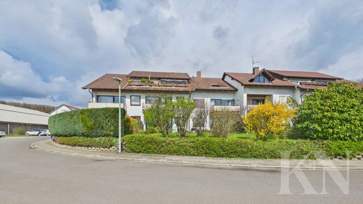 Moderne Maisonettewohnung mit Balkon & Loggia in ruhiger Lage von Friedrichsthal