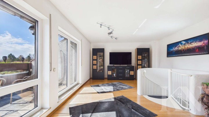 Moderne Maisonettewohnung mit Balkon & Loggia in ruhiger Lage von Friedrichsthal