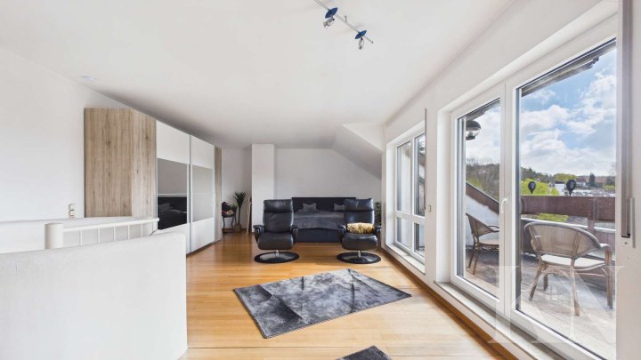 Moderne Maisonettewohnung mit Balkon & Loggia in ruhiger Lage von Friedrichsthal