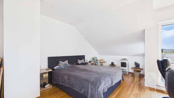 Moderne Maisonettewohnung mit Balkon & Loggia in ruhiger Lage von Friedrichsthal