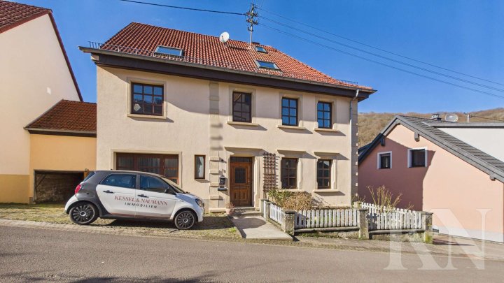 Altbaujuwel mit Potenzial – verwirklichen Sie hier Ihre Wohnideen