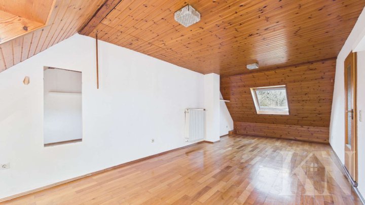 Altbaujuwel mit Potenzial – verwirklichen Sie hier Ihre Wohnideen