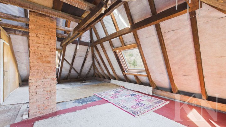 Altbaujuwel mit Potenzial – verwirklichen Sie hier Ihre Wohnideen