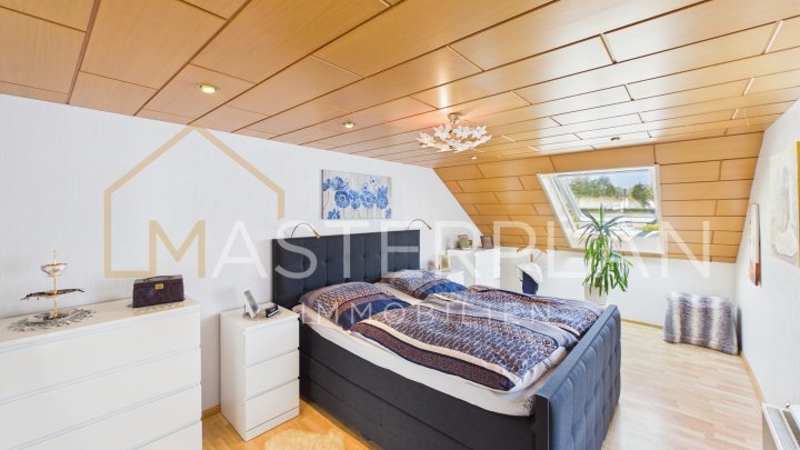 Vielseitig nutzbares Reihenendhaus mit großzügigem Platzangebot