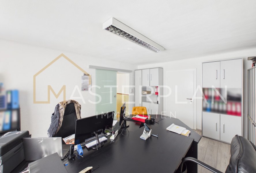 Büroraum EG 