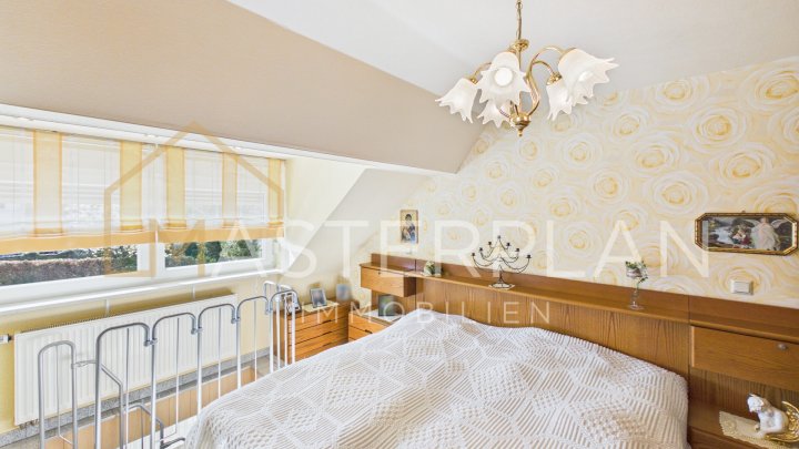 Vielseitig nutzbares Reihenendhaus mit großzügigem Platzangebot