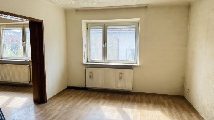 Renovierungsbedürftiges Reihenendhaus mit Potential in zentraler Lage von Dillingen-Diefflen