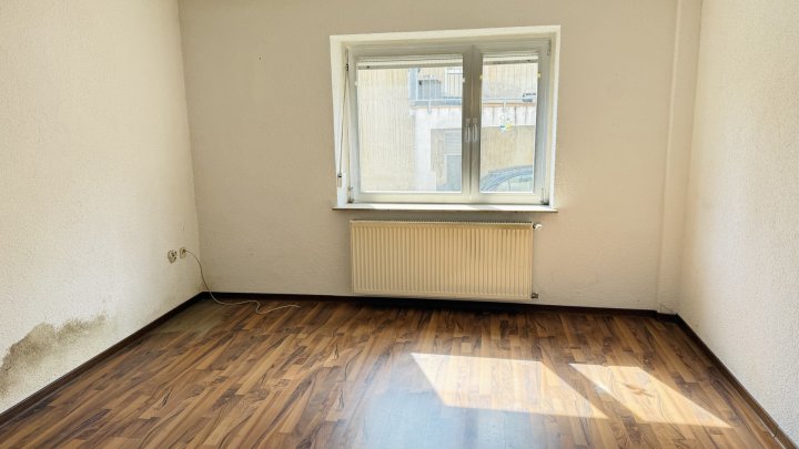 Renovierungsbedürftiges Reihenendhaus mit Potential in zentraler Lage von Dillingen-Diefflen