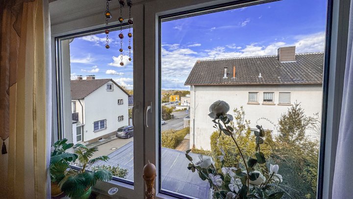 BESTE LAGE - Vollvermietetes 3-Familienhaus mit 2 Garagen und Garten in Zweibrücken (Stadt)