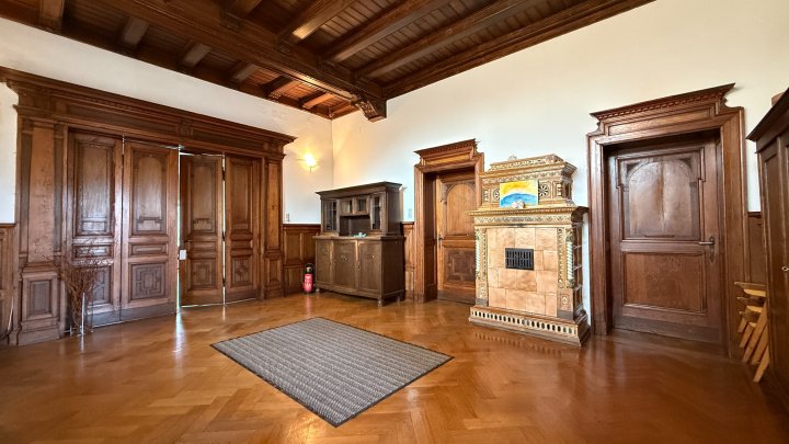 HISTORISCHE RÄUME DER VILLA SCHWINN – Gewerbefläche im EG in 66482 Zweibrücken sucht Liebhaber