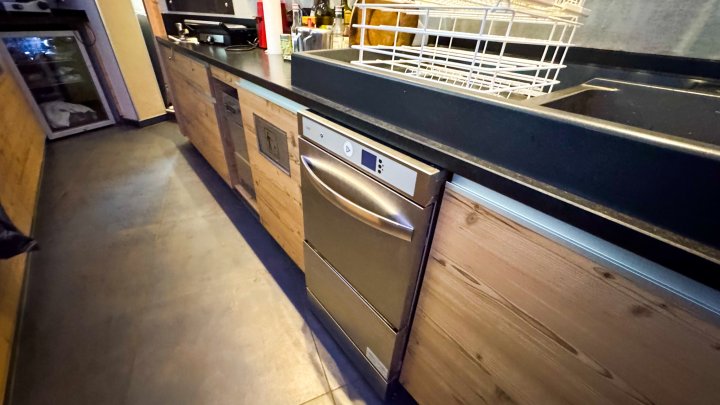 NEUER PÄCHTER GESUCHT - Café/Bistro & Eisdiele in der Fußgängerzone von Zweibrücken