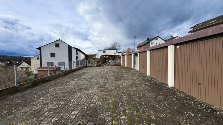 GARAGENHOF - 6 Garagen auf einem eigenem Baugrundstück in Zweibrücken-Niederauerbach