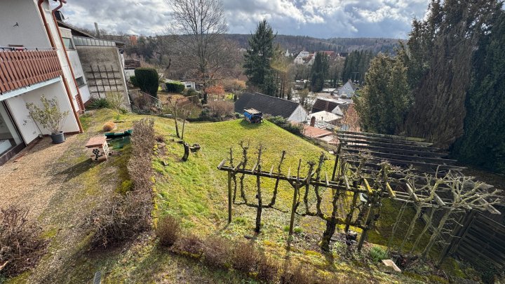 FERNBLICK - Freist. Einfamilienhaus mit ELW und Garage in Zweibrücken-Niederauerbach