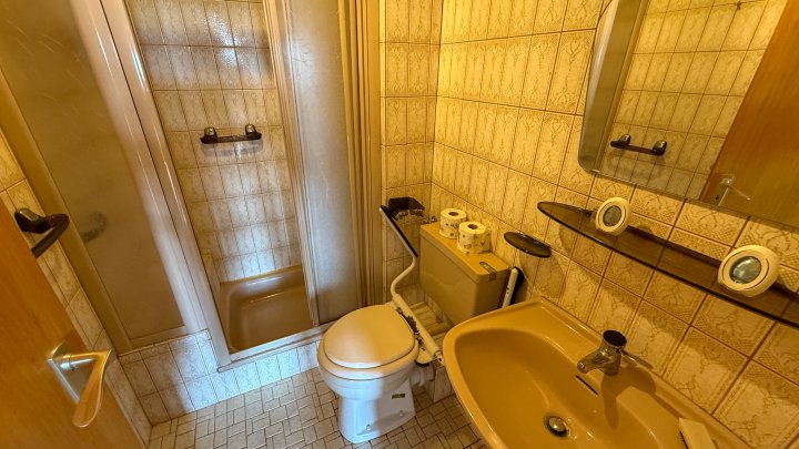 TOP-LAGE - Attraktives Einfamilienhaus mit ELW und Garten in Bestlage von Zweibrücken- Ernstweiler