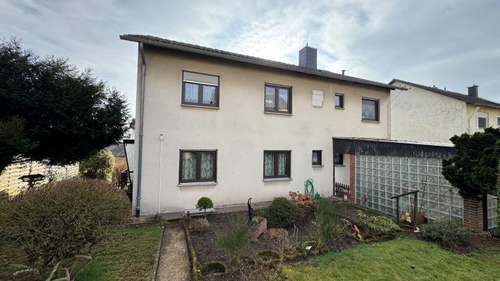 GESUCHTE LAGE - Freistehendes Zweifamilienhaus mit Garage/Garten in Zweibrücken-Niederauerbach