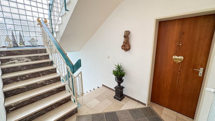 GESUCHTE LAGE - Freistehendes Zweifamilienhaus mit Garage/Garten in Zweibrücken-Niederauerbach