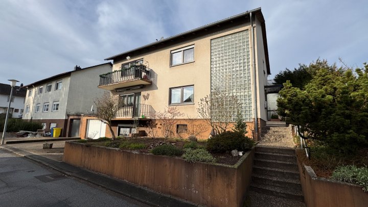 GESUCHTE LAGE - Freistehendes Zweifamilienhaus mit Garage/Garten in Zweibrücken-Niederauerbach