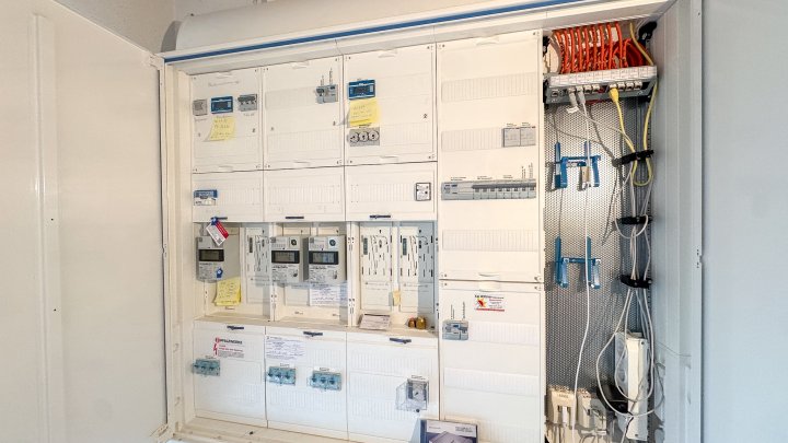 IM NEUBAUGEBIET - Freist. 2-Fam. Haus mit 2 Garagen in bester Lage von 66497 Contwig