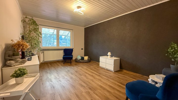 KLOSTERSTADT HORNBACH- Einfamilienhaus mit zusätzlich 2 Ferienwohnungen, Grundstück und Carport