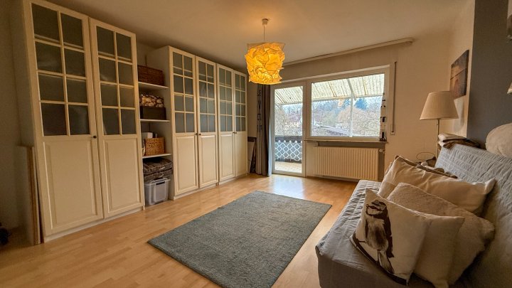 KLOSTERSTADT HORNBACH- Einfamilienhaus mit zusätzlich 2 Ferienwohnungen, Grundstück und Carport