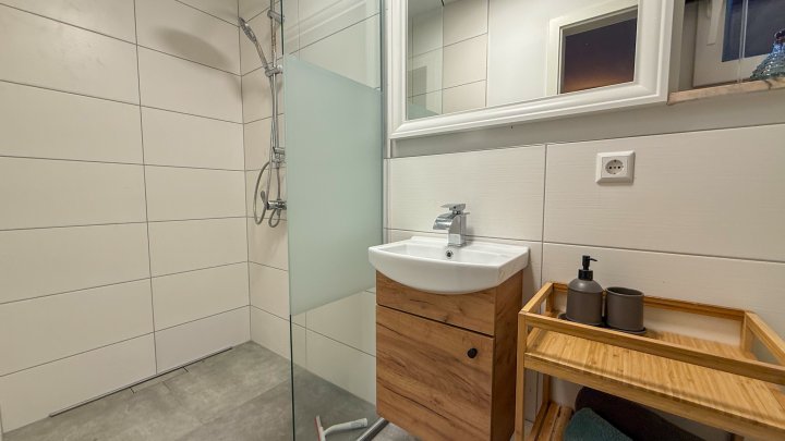 KLOSTERSTADT HORNBACH- Einfamilienhaus mit zusätzlich 2 Ferienwohnungen, Grundstück und Carport