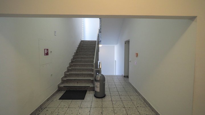 Schönes 1. Zimmer Apartment SB Innenstadt mit großzügiger Belichtung/Aufzug