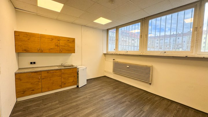 IN BESTER LAGE - Einzelhandelsfläche/Lagerfläche mit Tiefgaragenstellplätzen in Saarbrücken-City