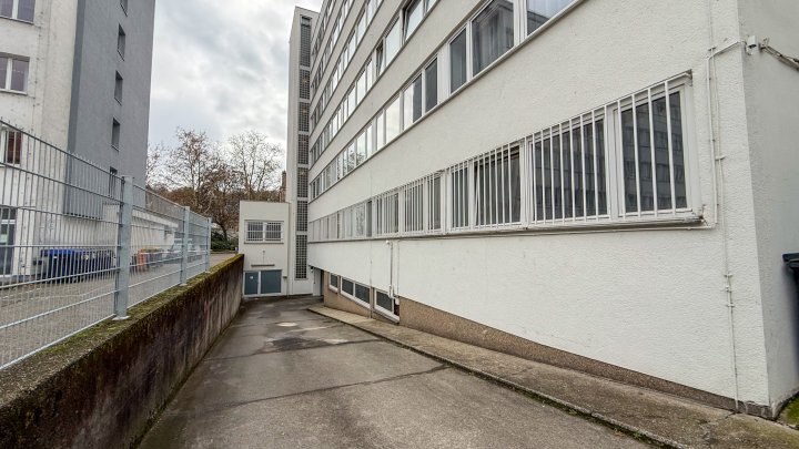 IN BESTER LAGE - Einzelhandelsfläche/Lagerfläche mit Tiefgaragenstellplätzen in Saarbrücken-City