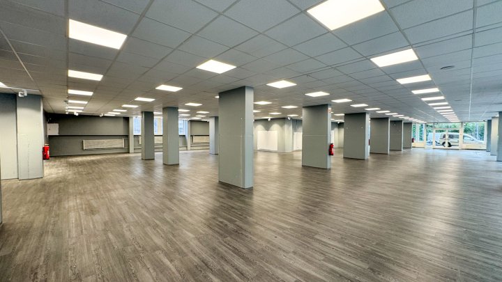 IN BESTER LAGE - Einzelhandelsfläche/Lagerfläche mit Tiefgaragenstellplätzen in Saarbrücken-City
