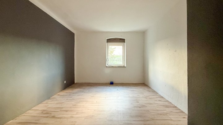 HANDWERKERHAUS - Renovierungsbedürftiges Einfamilienhaus mit Grundstück in Käshofen