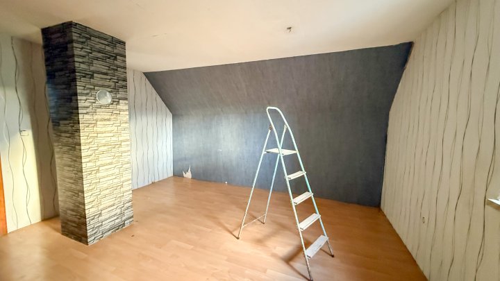 HANDWERKERHAUS - Renovierungsbedürftiges Einfamilienhaus mit Grundstück in Käshofen