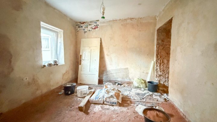 HANDWERKERHAUS - Renovierungsbedürftiges Einfamilienhaus mit Grundstück in Käshofen