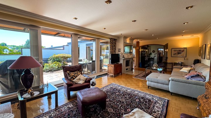 WOHNIDYLLE - Traumhaftes Einfamilienhaus mit ELW und Garage in bester Stadtlage von Zweibrücken