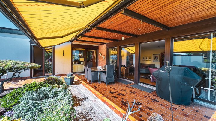 WOHNIDYLLE - Traumhaftes Einfamilienhaus mit ELW und Garage in bester Stadtlage von Zweibrücken