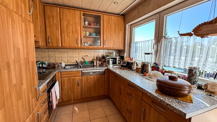 GRÜNOASE - Doppelhaushälfte mit Garage/Balkone und großem Garten in Zweibrücken-Mörsbach