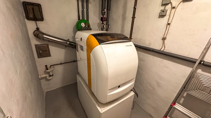 GRÜNOASE - Doppelhaushälfte mit Garage/Balkone und großem Garten in Zweibrücken-Mörsbach