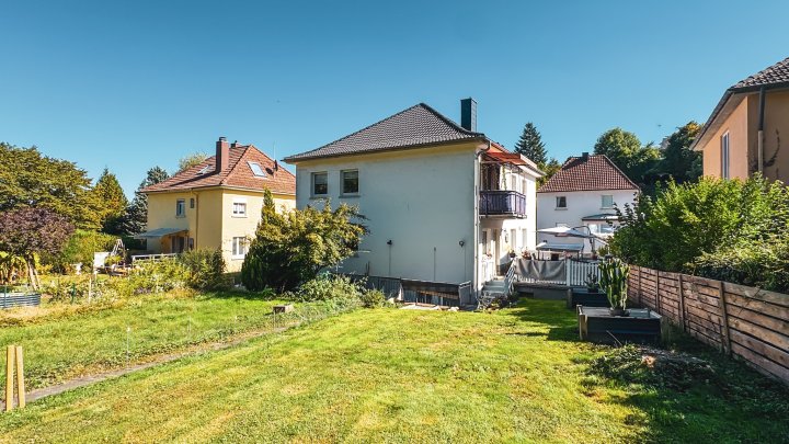 IM KLINGELTAL - Freistehendes 1-2 Fam. Haus mit Garten und Garage in Zweibrücken-Ixheim