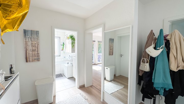 IM KLINGELTAL - Freistehendes 1-2 Fam. Haus mit Garten und Garage in Zweibrücken-Ixheim