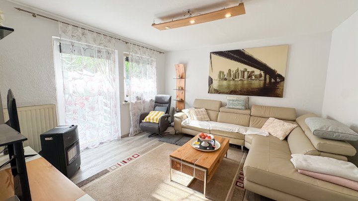 IM KLINGELTAL - Freistehendes 1-2 Fam. Haus mit Garten und Garage in Zweibrücken-Ixheim