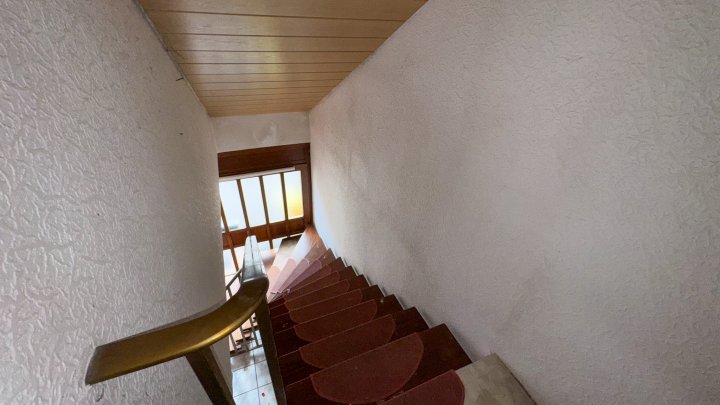 WOHNEN IN IXHEIM - Freistehendes Einfamilienhaus mit Garage und Terrasse in 66482 Zweibrücken