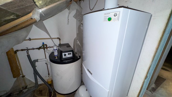 WOHNEN IN IXHEIM - Freistehendes Einfamilienhaus mit Garage und Terrasse in 66482 Zweibrücken