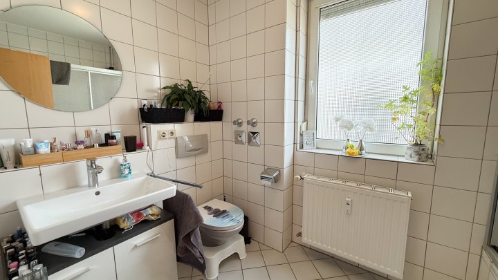 STADTNAH - 3-ZKB ETW für Selbstnutzer mit Tiefgaragenstellplatz und Balkon in 66424 Homburg